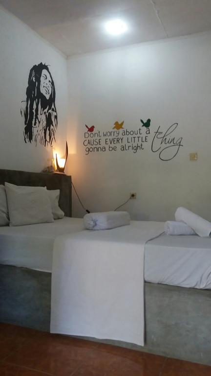 Three Little Birds Homestay Gili Trawangan Buitenkant foto